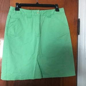 Talbots green stretch skirt in excellent condition